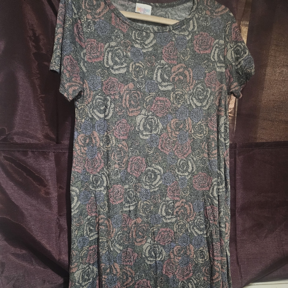 Dress  size.   M.